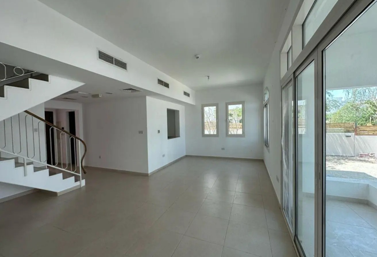 Single Row- Townhouse- Rented till October